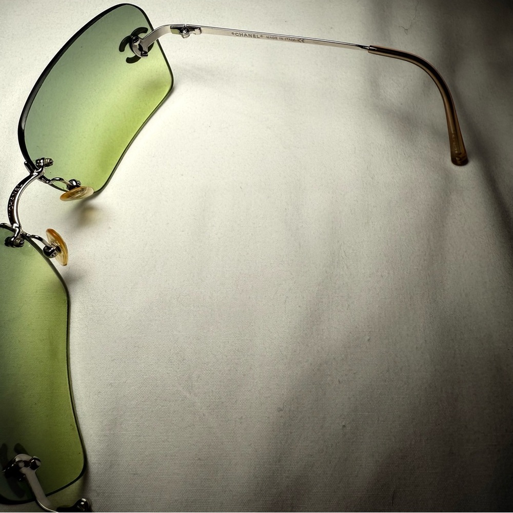 Vintage Chanel Green Tinted Sunglasses – Rhinestone Logo – Women’s - Picture 8 of 10